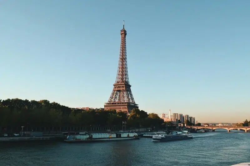 destination wedding paris itinerary