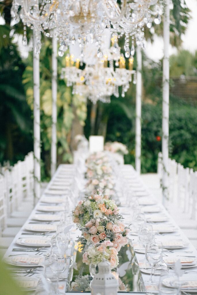 floral decor wedding trends 2026