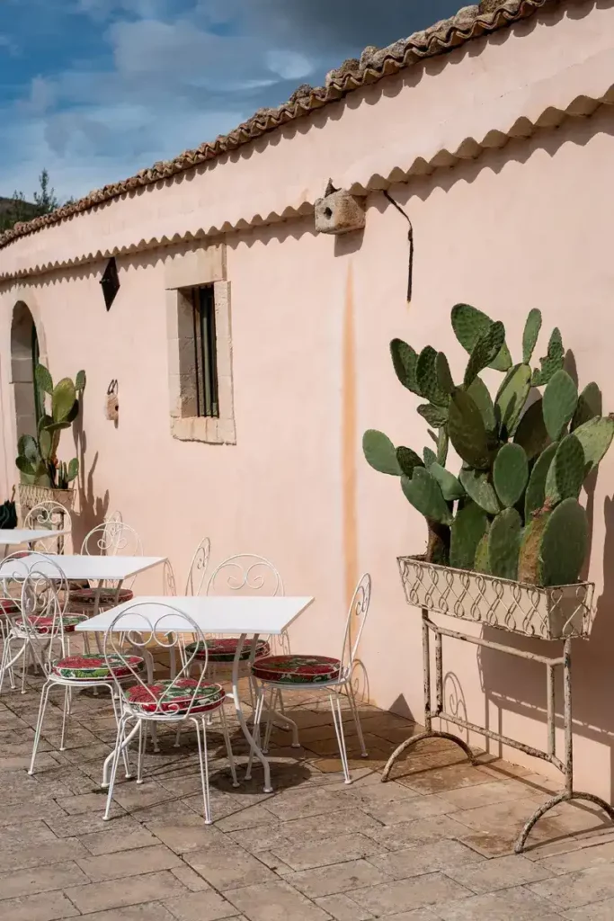 Braccialieri hotel sicily