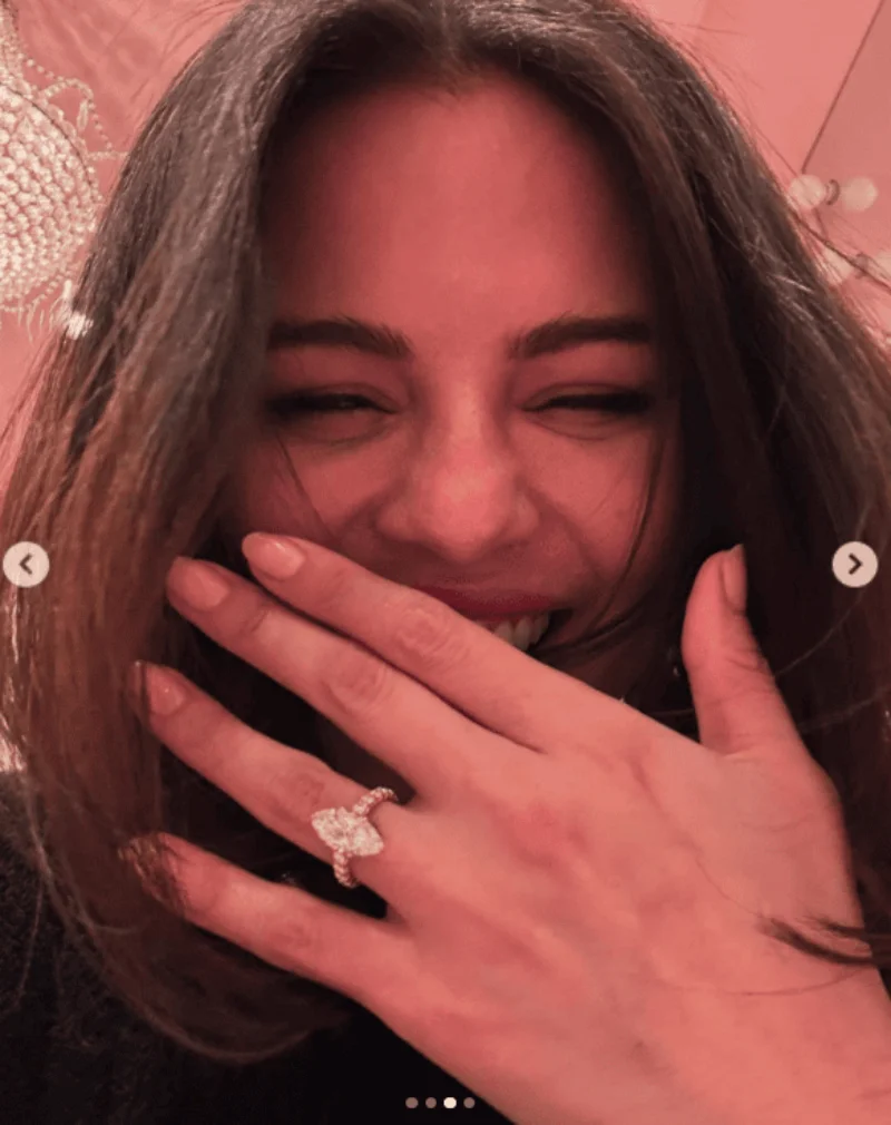 selena gomez engagement ring