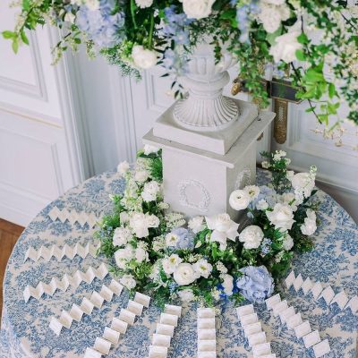 photoshoot wedding in europe cassia thomas blue decor